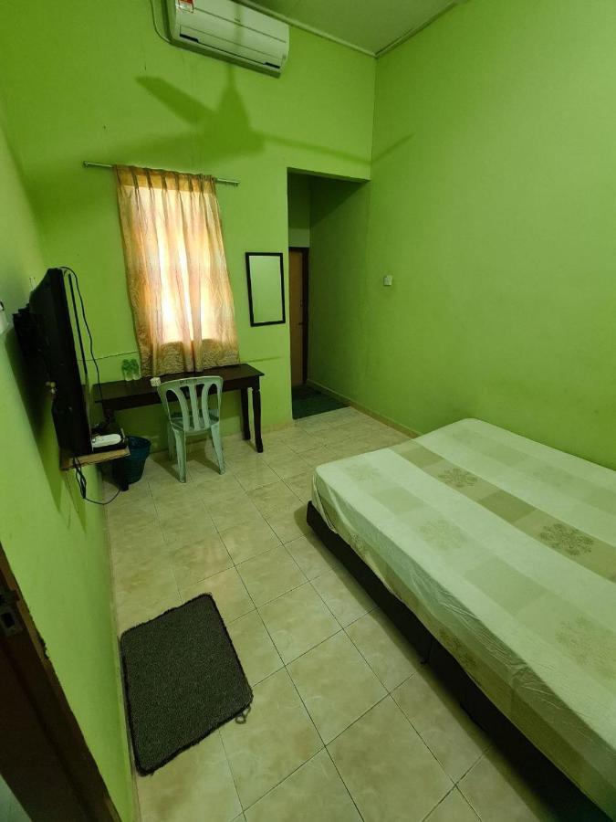 Penginapan Harmoni Inn Куала-Тренгану Екстер'єр фото