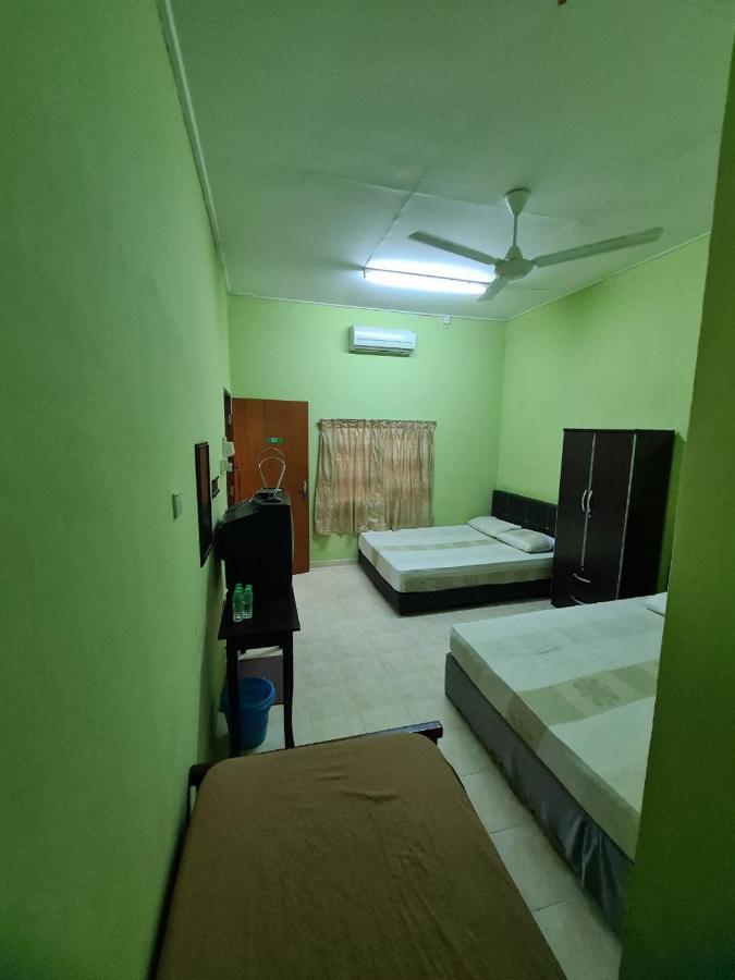 Penginapan Harmoni Inn Куала-Тренгану Екстер'єр фото